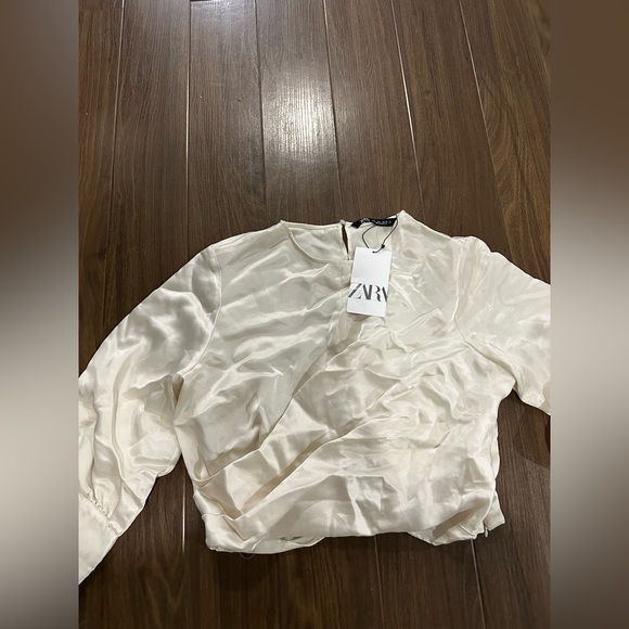 - Zara silk cropped blouse - Picture 10 of 12